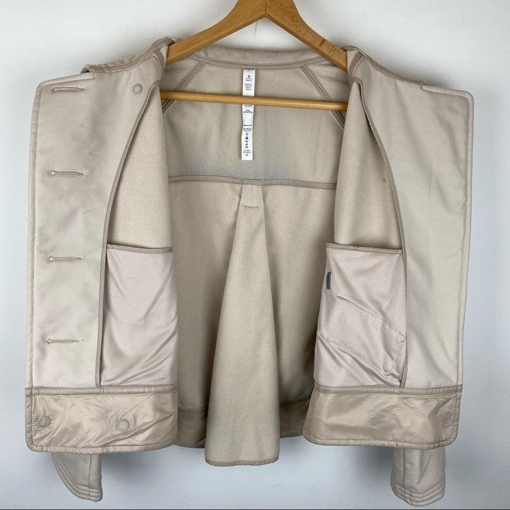 🌟 Host Pick 🌟 Lululemon Coco Softshell Cashew Size 8 - Picture 6 of 10